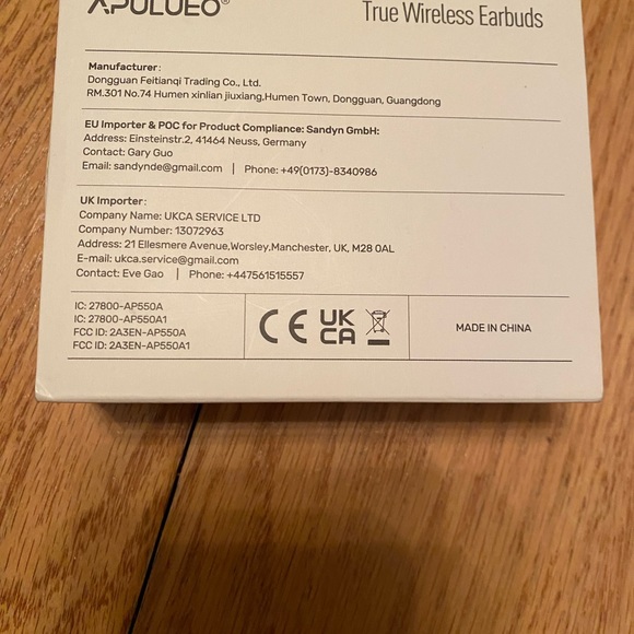 Bluetooth earbuds - Picture 3 of 6